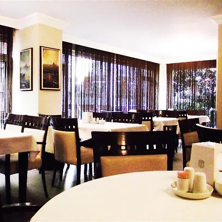 Blanche City Hotel 3*