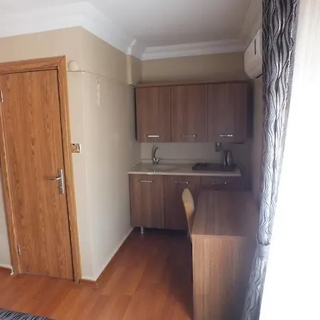 Blanche City Hotel 3*